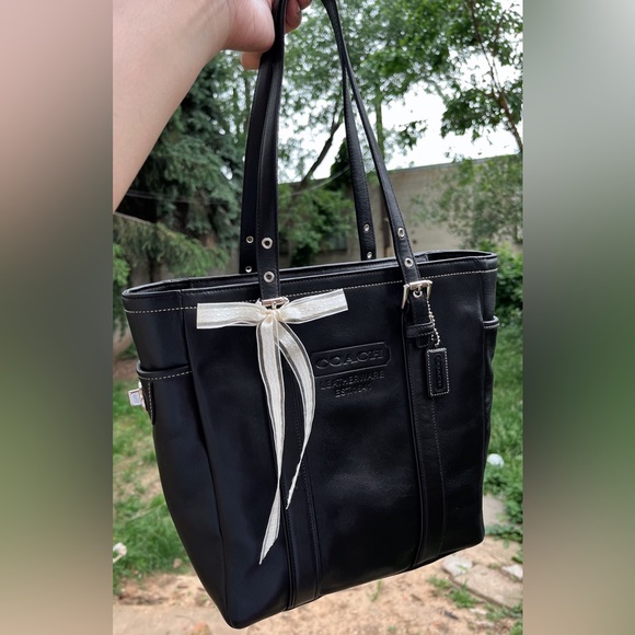 ❌SOLD FB❌ 100% Authentic Vintage/ Y2K GALLERY LUNCH BLACK LEATHER BAG #8E92 - Picture 1 of 12